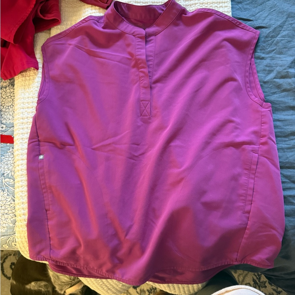 Figs Women's Bright Fuchsia Rafaela top